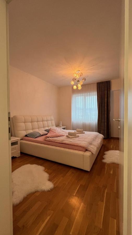 Apartman Nejra Τούζλα Εξωτερικό φωτογραφία