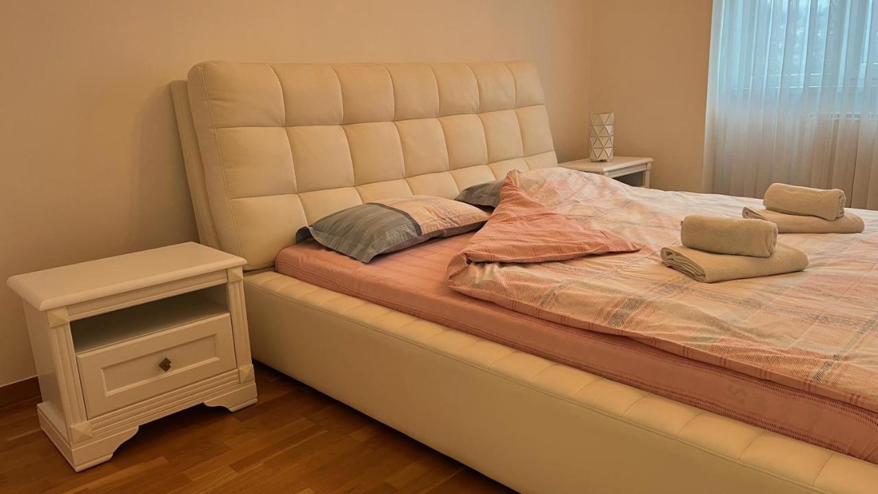 Apartman Nejra Τούζλα Εξωτερικό φωτογραφία