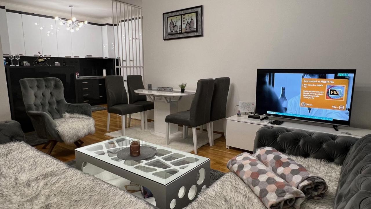 Apartman Nejra Τούζλα Εξωτερικό φωτογραφία